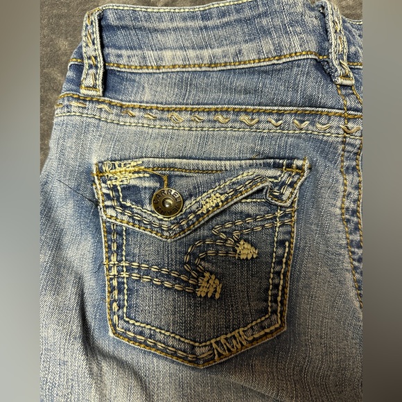Carreli Women’s Jeans - Picture 6 of 6